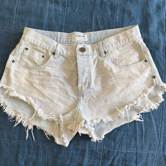 One Teaspoon Light Blue Denim Shorts Size 30 - Picture 1 of 10